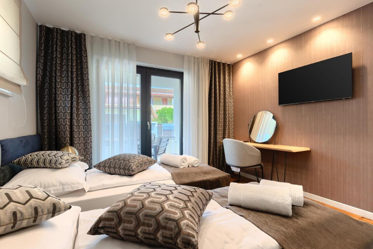Villa Cascada Muntic ภายนอก รูปภาพ