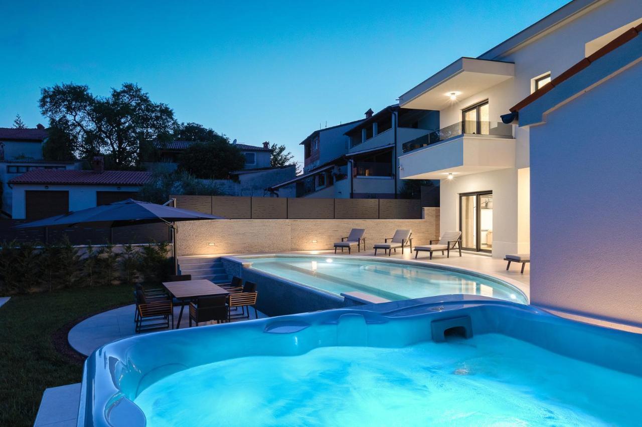 Villa Cascada Muntic ภายนอก รูปภาพ